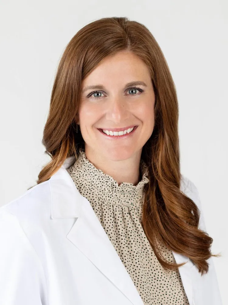 Dr Christi Carter